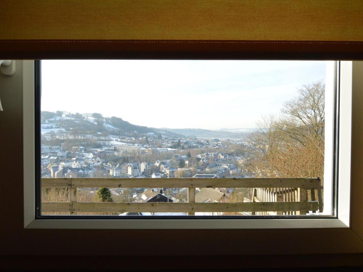 Villa Detached House With Breathtaking Views Malmedy Esterno foto