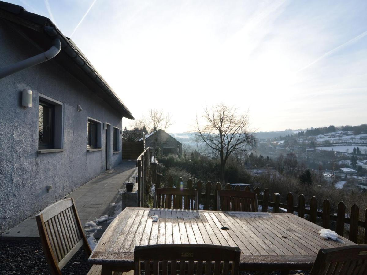 Villa Detached House With Breathtaking Views Malmedy Esterno foto